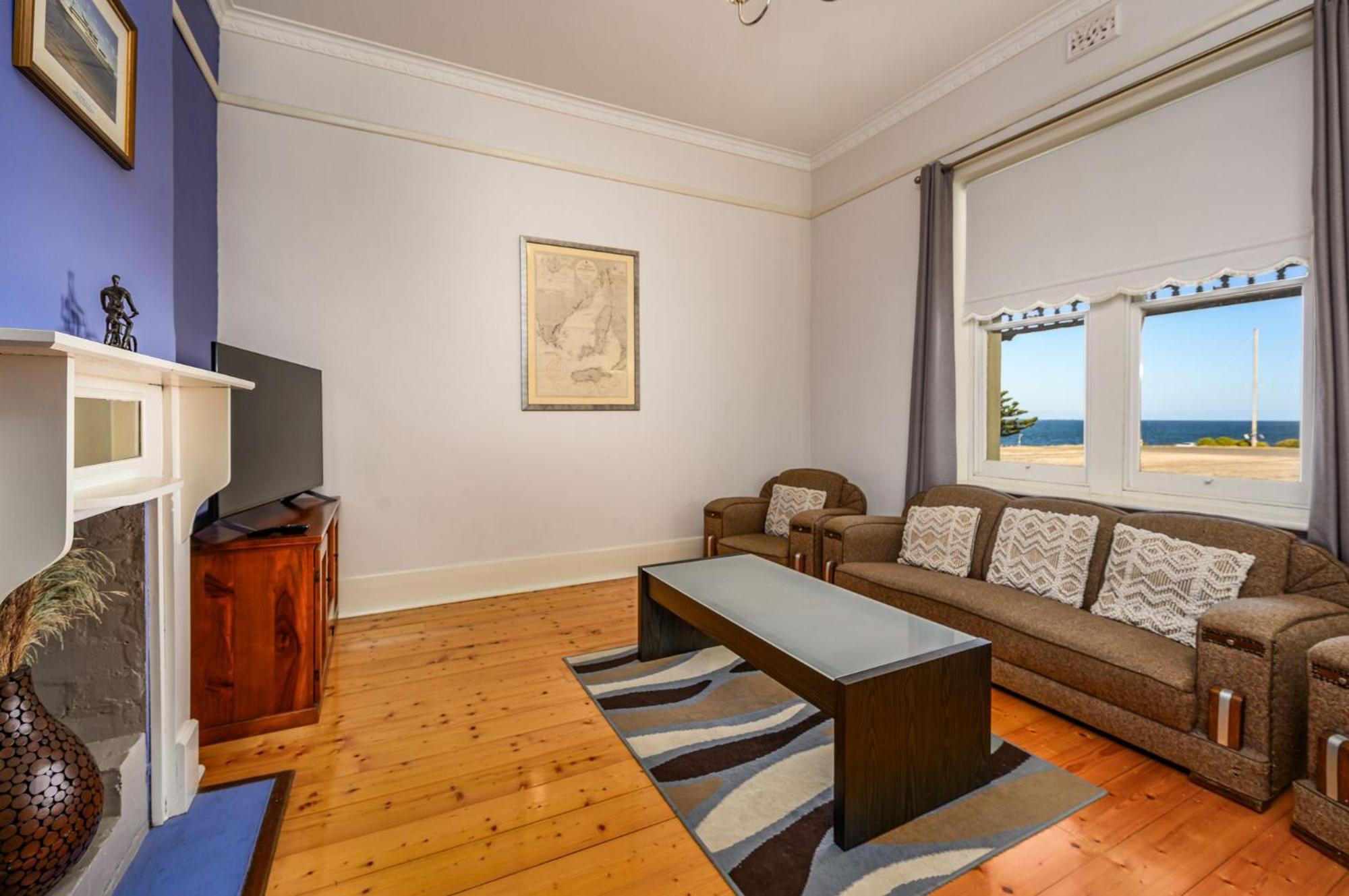 Armadale House - Kingscote Villa Buitenkant foto
